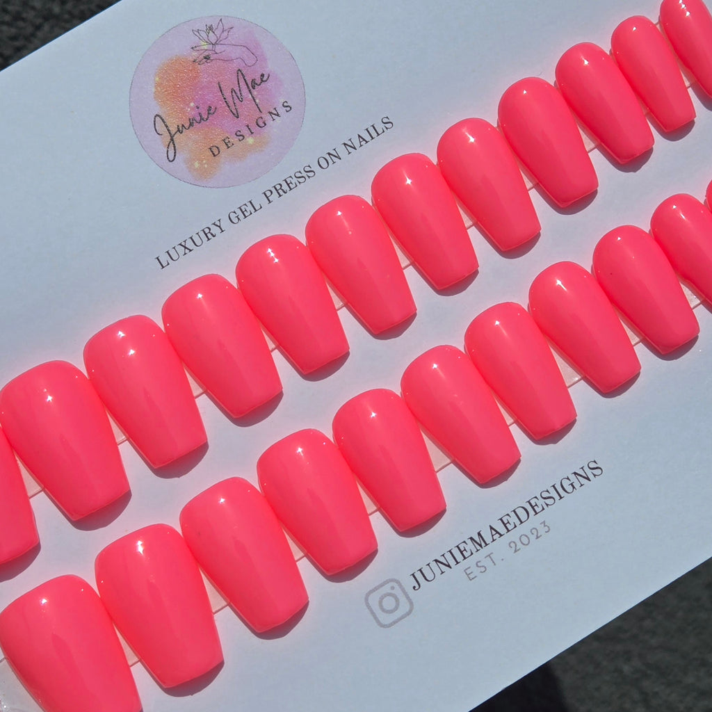 Ready to Ship - 24 Piece Set in Bring the Heat