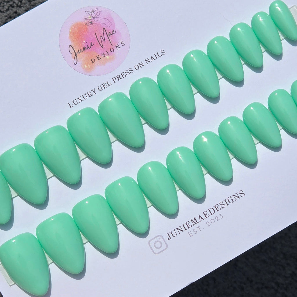 Ready to Ship - 24 Piece Set in Dopamine Green