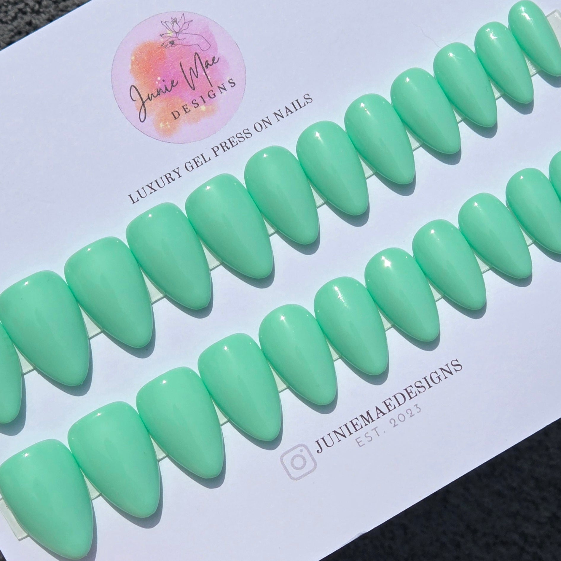 Ready to Ship - 24 Piece Set in Dopamine Green